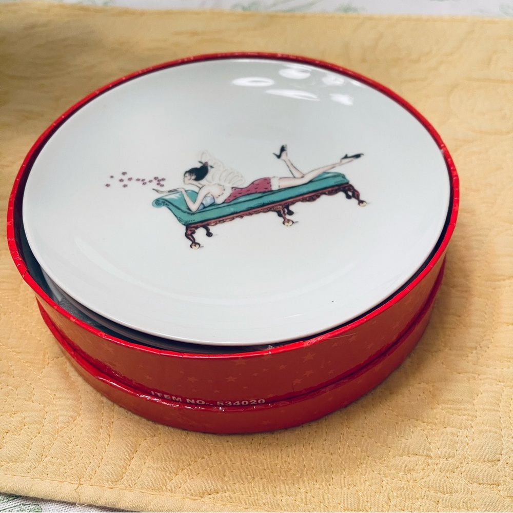 vintage Macy's Set Of 4 Dessert 7” Plates NWT